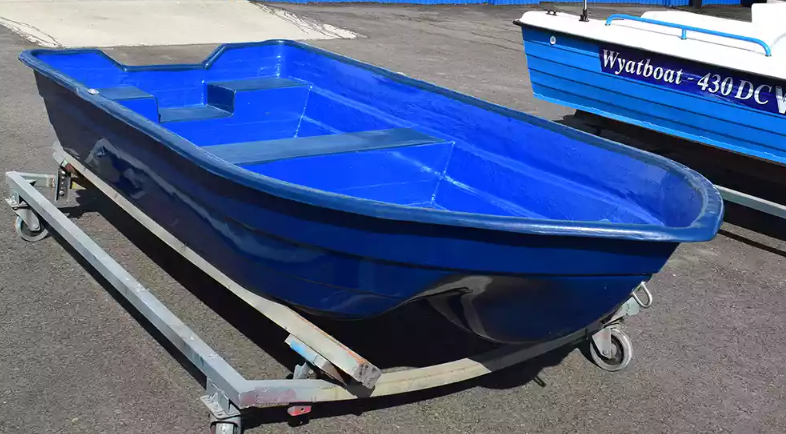 Стеклопластиковая лодка Neman-340 (тримаран) в Раменском