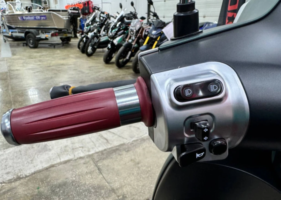 Скутер PROMAX Miami 240 (49) в Раменском