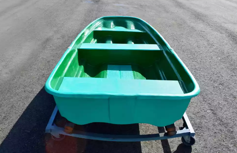 Стеклопластиковая лодка Старт (тримаран) в Раменском