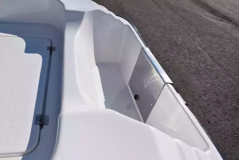 Стеклопластиковая лодка Пингвин (тримаран) в Раменском