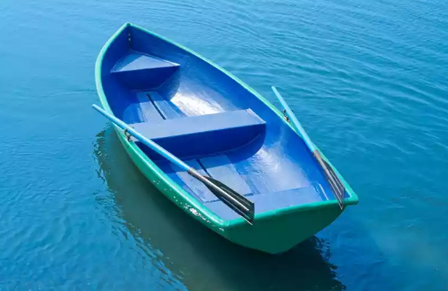 Стеклопластиковая лодка Дельфин в Раменском