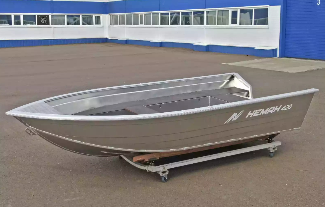 Алюминиевая лодка  Неман-420 в Раменском