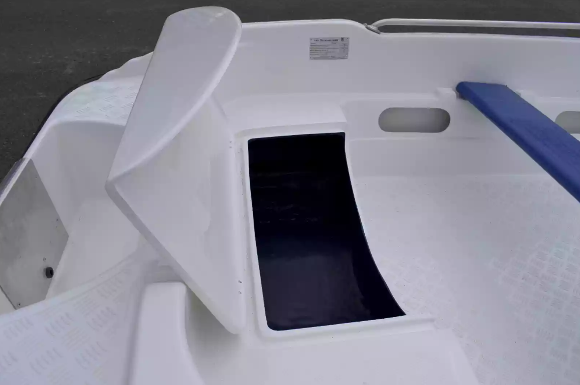 Стеклопластиковая лодка Пингвин New (тримаран) в Раменском