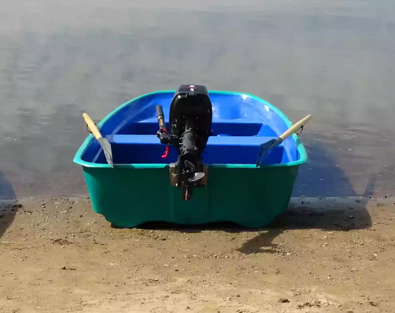 Стеклопластиковая лодка Старт (тримаран) в Раменском