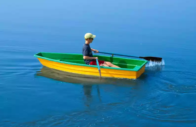 Стеклопластиковая лодка Малютка в Раменском