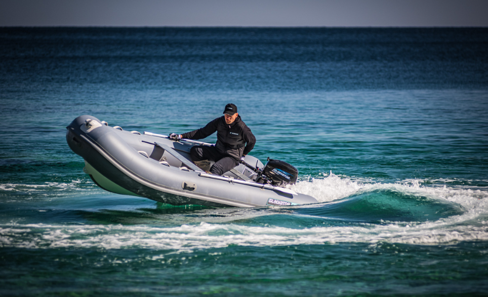 Лодка GLADIATOR RIB380AL в Раменском