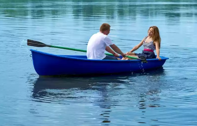 Стеклопластиковая лодка Дельфин в Раменском