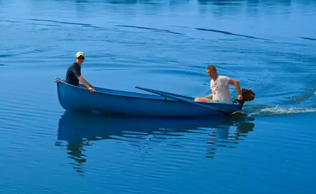 Стеклопластиковая лодка Омуль в Раменском