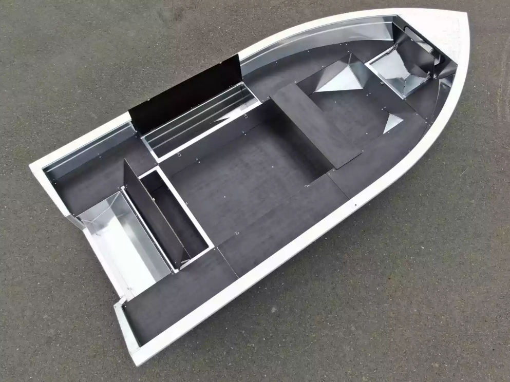 Алюминиевая лодка  Неман-420 в Раменском