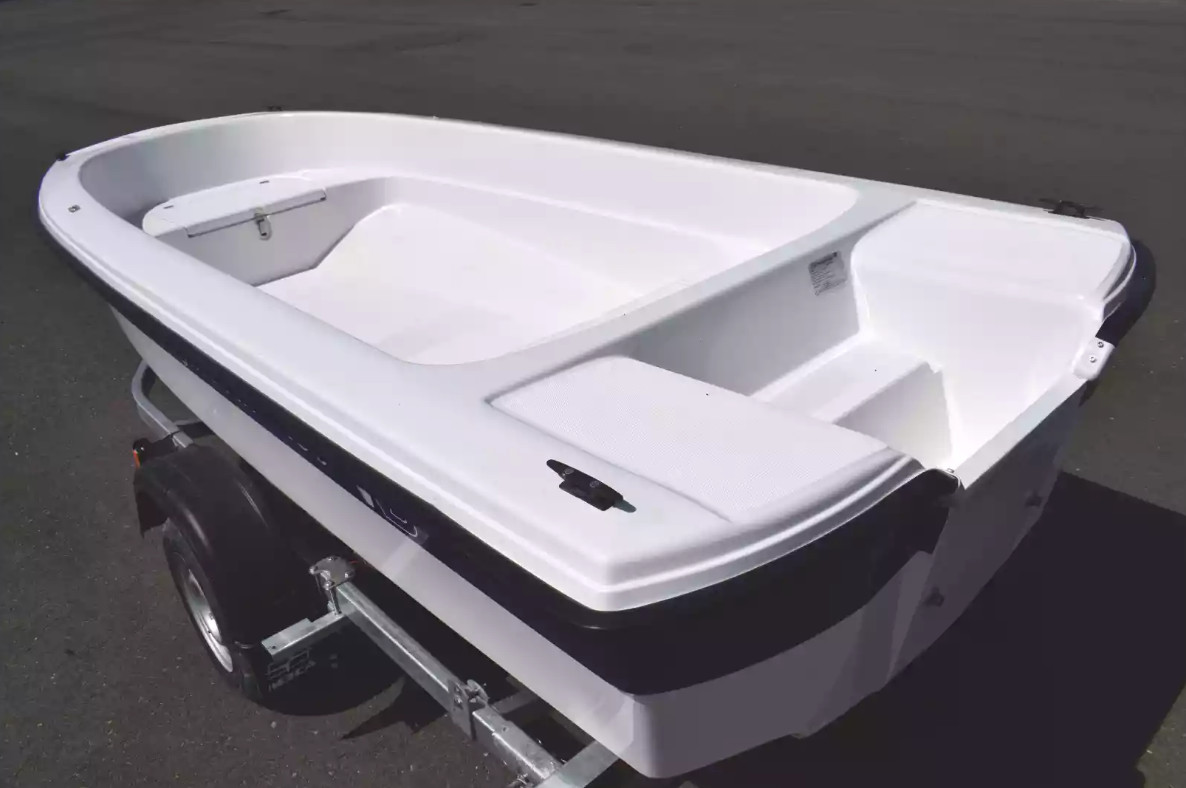 Стеклопластиковая лодка Wyatboat 430 тримаран в Раменском