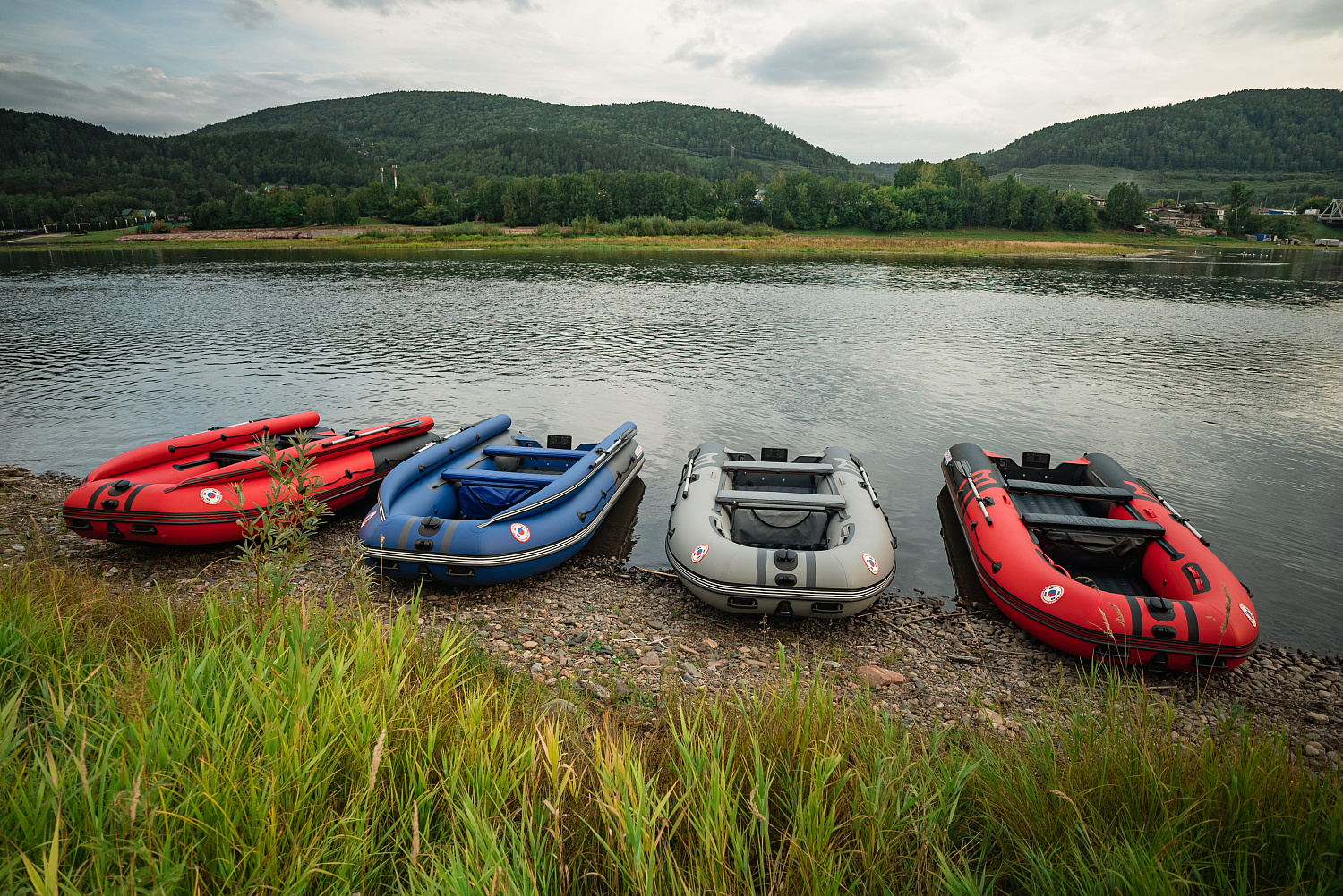 Лодка MISHIMO RIVER FJET PRO 430  под водомет в Раменском