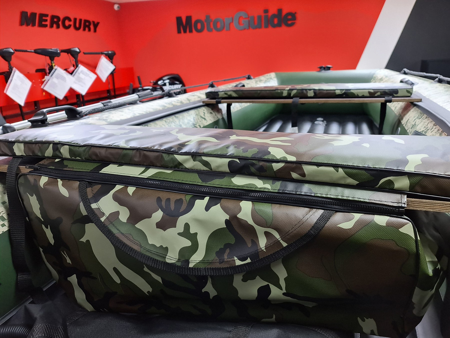 КОМПЛЕКТ МЯГКИХ НАКЛАДОК С СУМКОЙ ДЛЯ ЛОДОК 105Х20 КАМУФЛЯЖ в Раменском